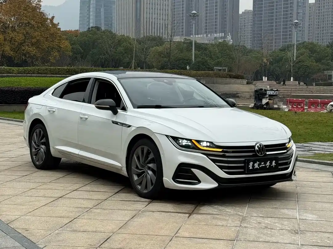 Volkswagen FAW-Volkswagen CC 2021 380TSI Eye-catching Edition фото 3