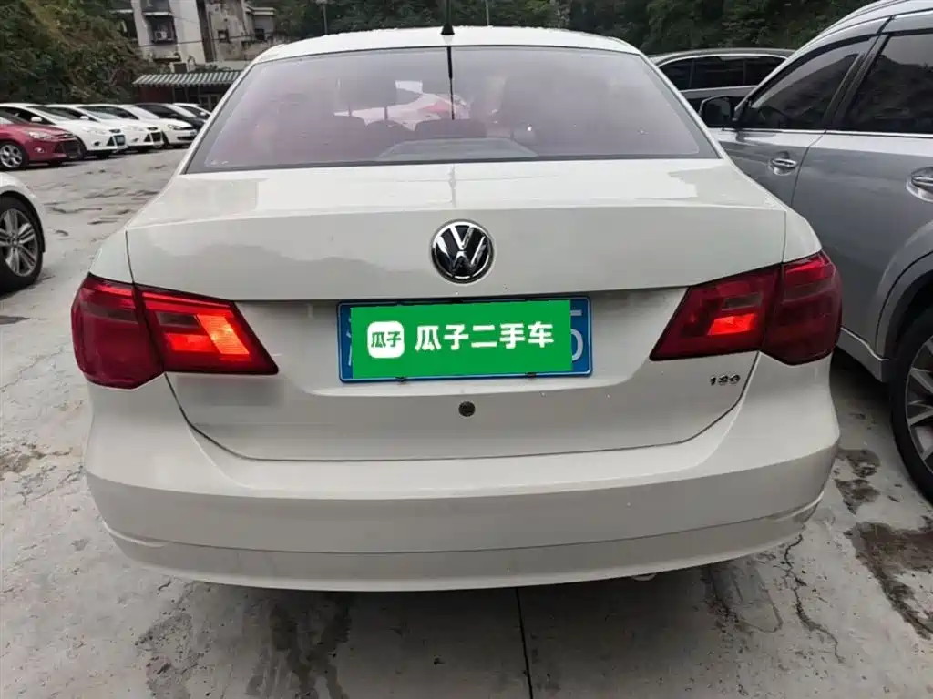 Volkswagen Jetta 2015 Value Edition 1.6L Manual Fashion фото 4