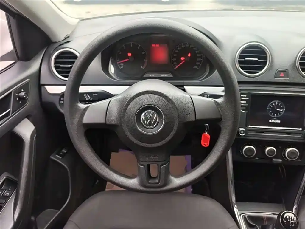 Volkswagen Jetta 2015 Value Edition 1.6L Manual Fashion фото 7