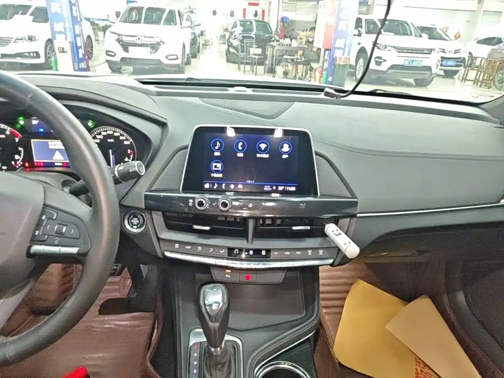 Cadillac CT4 2023 2022 28T Fashion Style