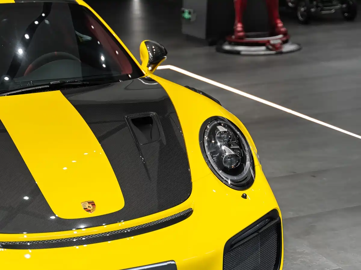 Porsche 911 2018 GT2 RS 3.8T фото 6