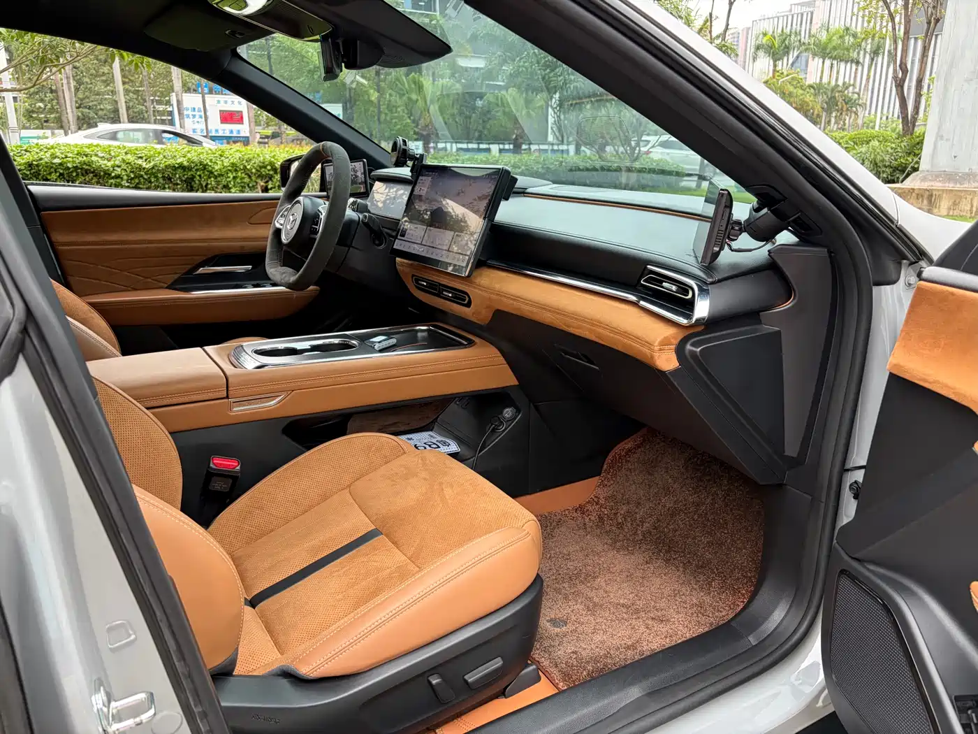 Mazda EZ-6 2024 Extended Range 200 Premium Edition фото 12