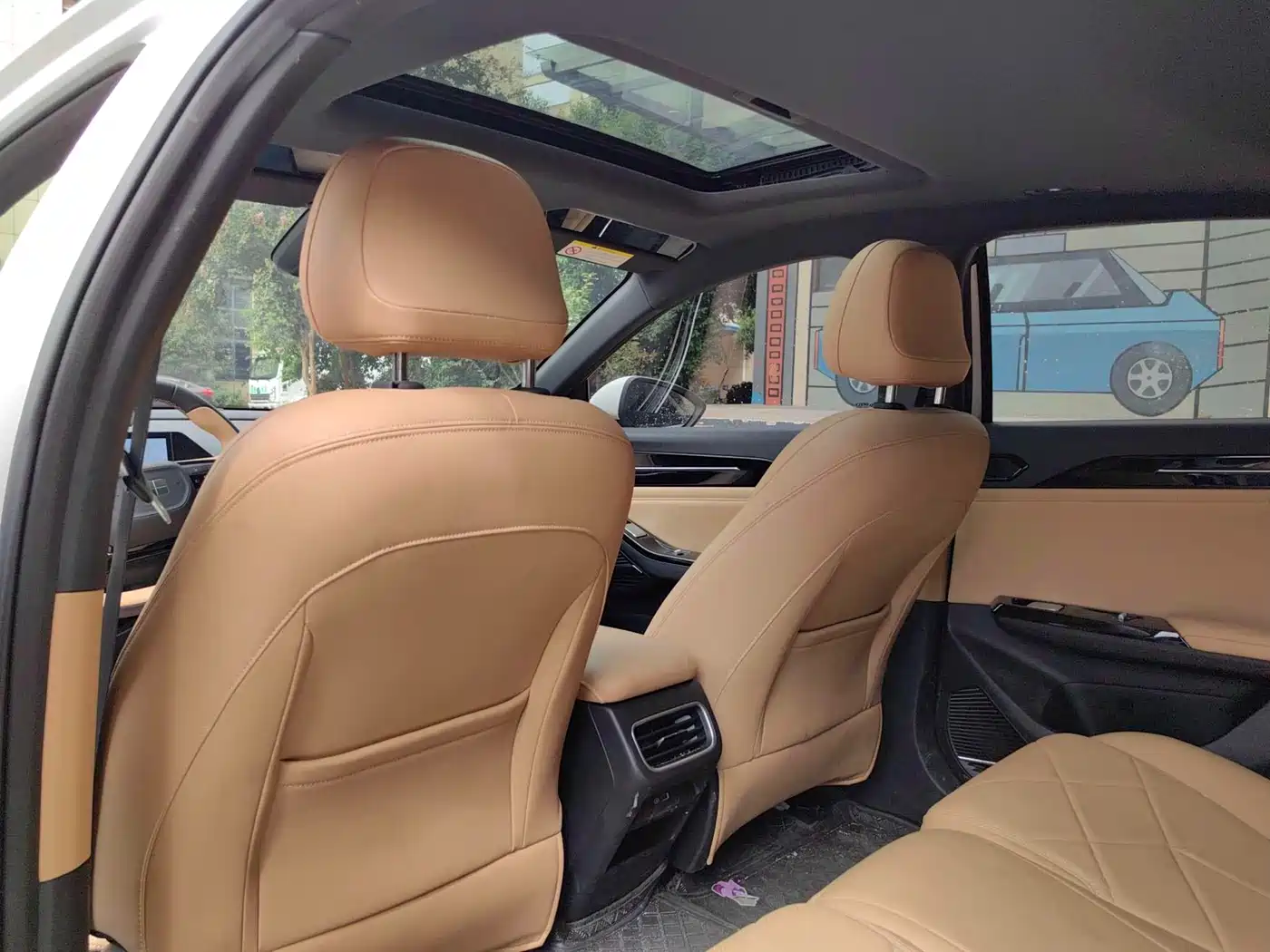 Geely Galaxy Galaxy L6 2024 125km PLUS Soaring Dragon Edition фото 9