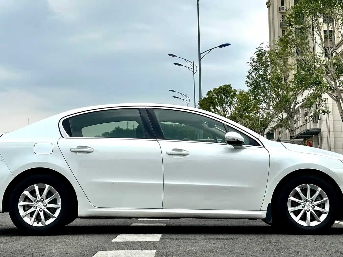 Peugeot 508 2013 2.0L 2nd Anniversary Auto Sunroof Classic Edition фото 10