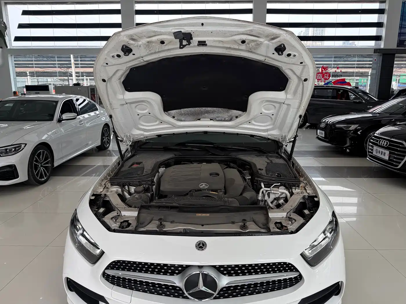 MERCEDES-BENZ CLS