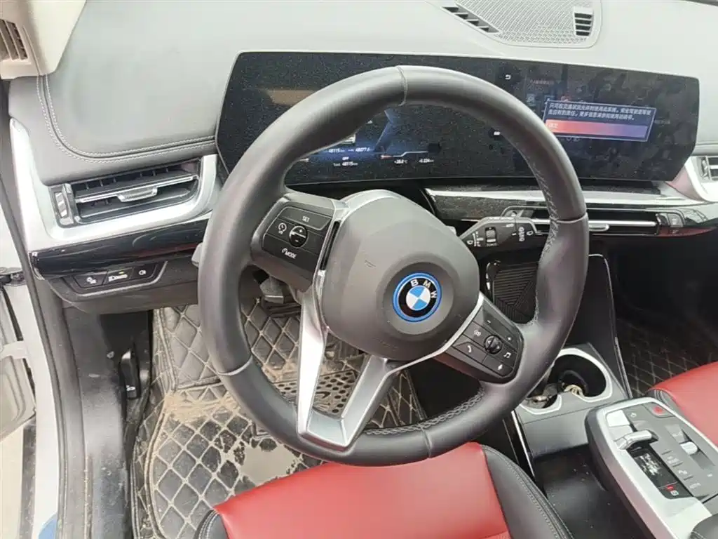 BMW iX1 2023 eDrive25L X Design Package фото 3