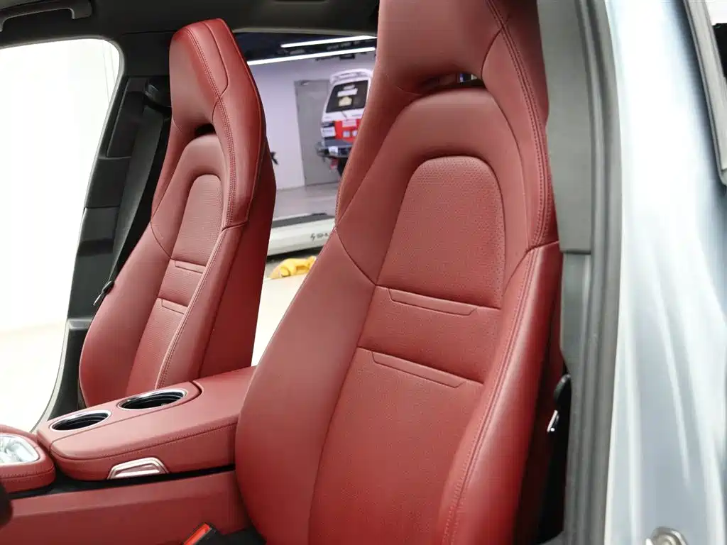 Porsche Panamera 2019 Panamera 4 Executive Long Wheelbase 2.9T фото 4