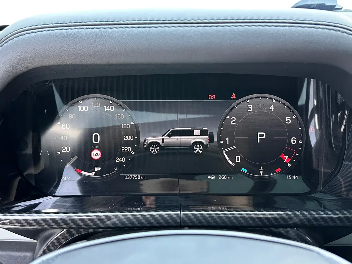Land Rover Defender 2024 110 3.0T P400 X-DYNAMIC HSE фото 4