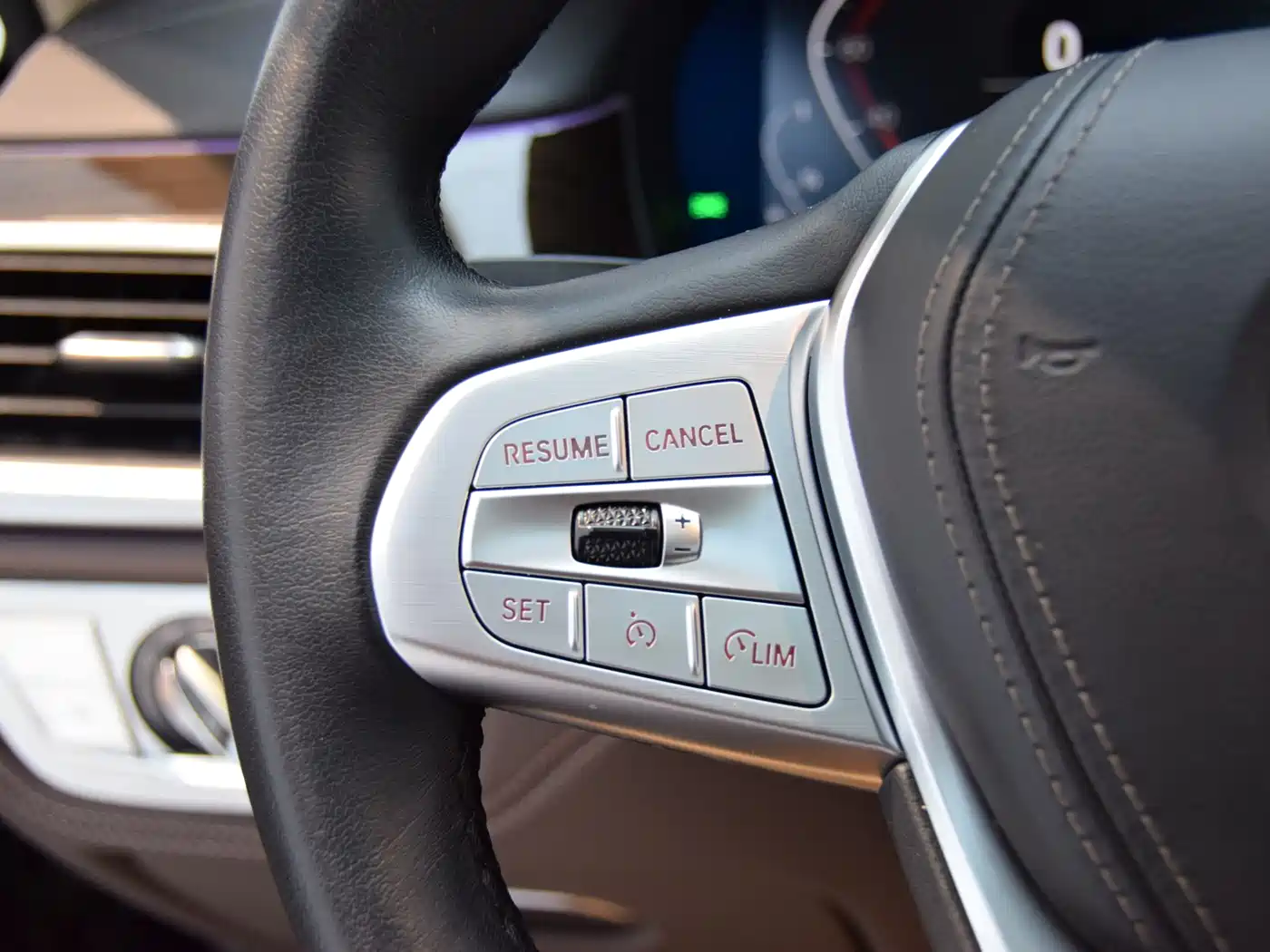 BMW 7 Series 2021 Model 730Li Luxury Package фото 12