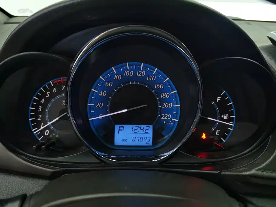 Toyota YARiS L Zhi Xuan 2015 2015 1.5E Auto Charming Edition