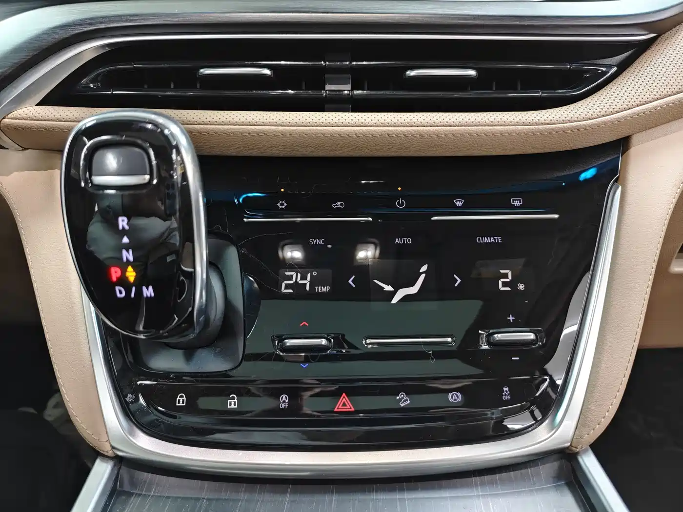 Buick GL8 2021 ES Landlord 653T Premium фото 17