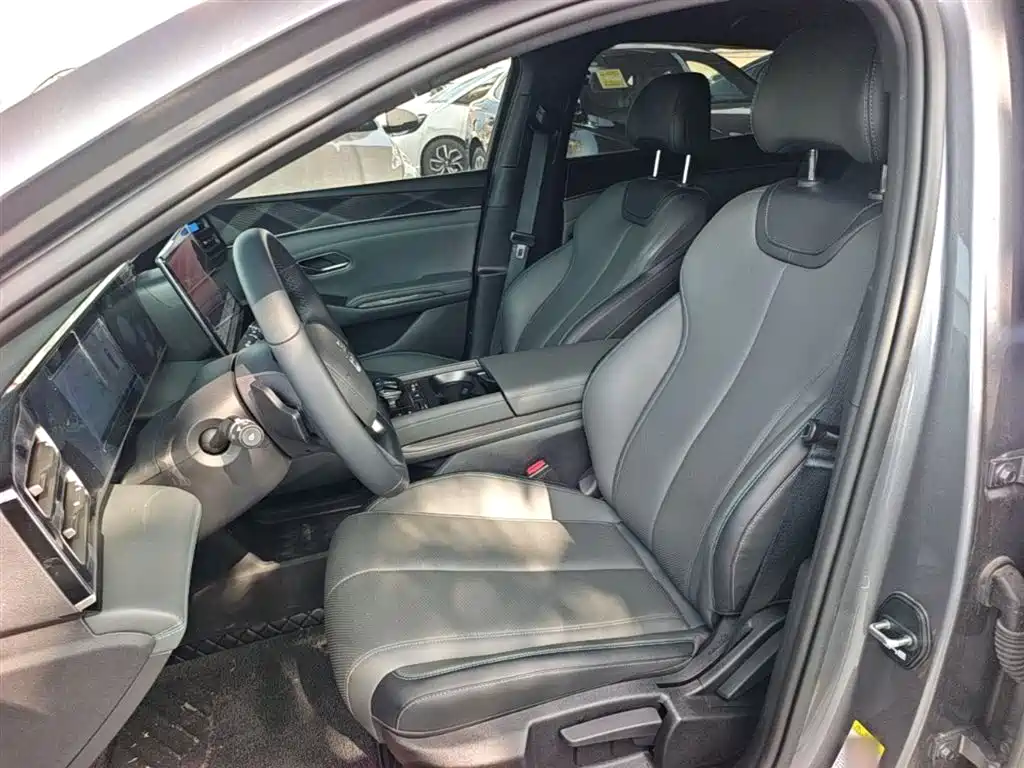 BYD Qin L 2025 DM-i Smart Drive Edition 80KM Leading фото 15