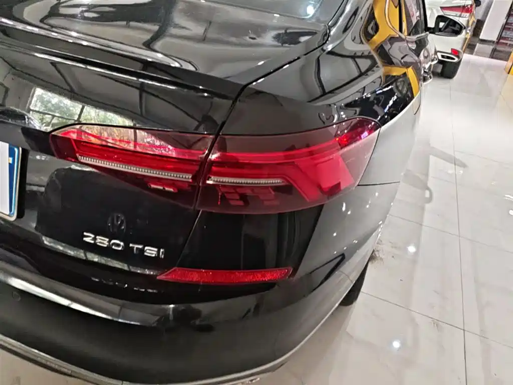 Volkswagen Passat 2020 280TSI Business Edition China VI фото 8