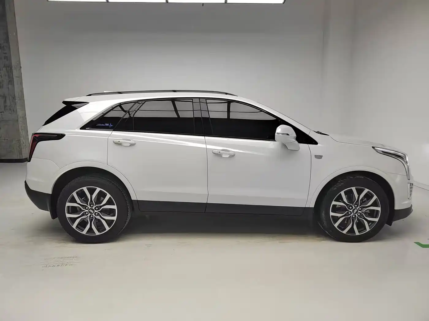 Cadillac XT5 2024 2.0T AWD Luxury (Hummingbird Edition) фото 7