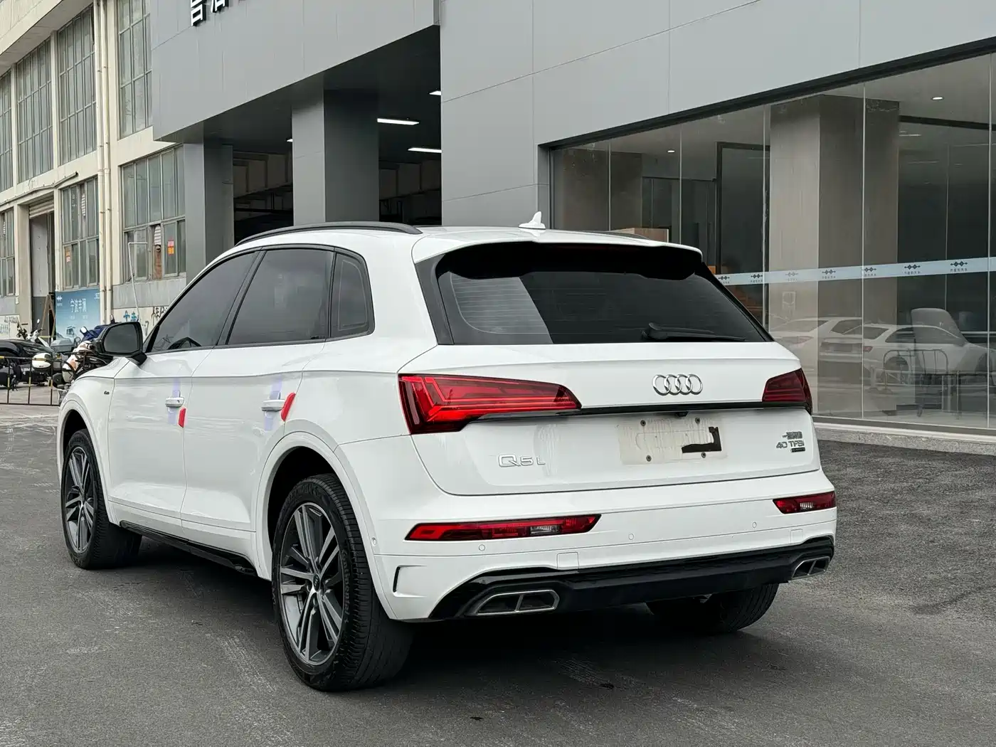 Audi Q5L 2022 40T Luxury Dynamic фото 9