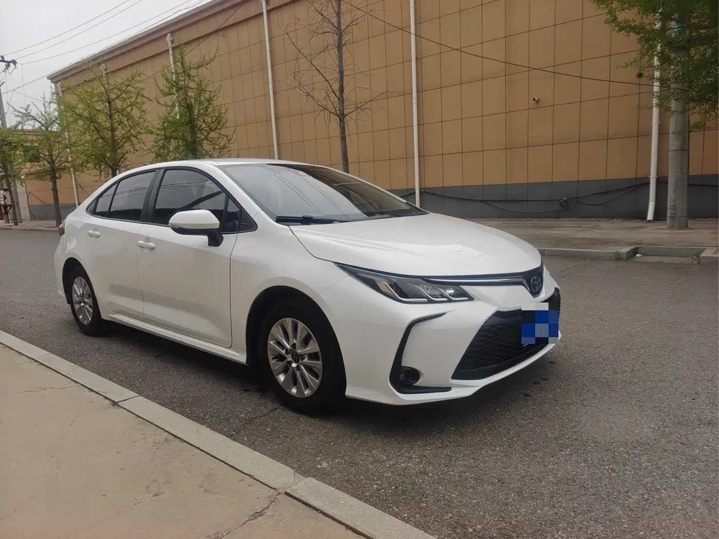 Toyota Corolla 2023 1.8L Smart Hybrid Dual Engine Elite Edition фото 3