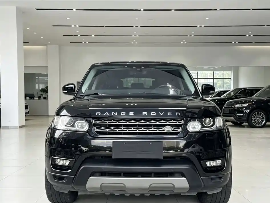 Land Rover Range Rover Sport 2017 3.0 SC V6 SE фото 2