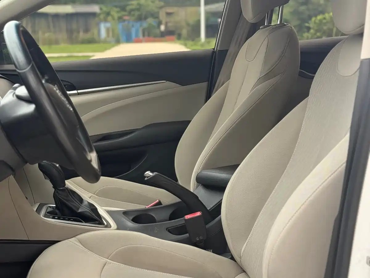 Buick Excelle 2017 15N Automatic Progressive фото 10