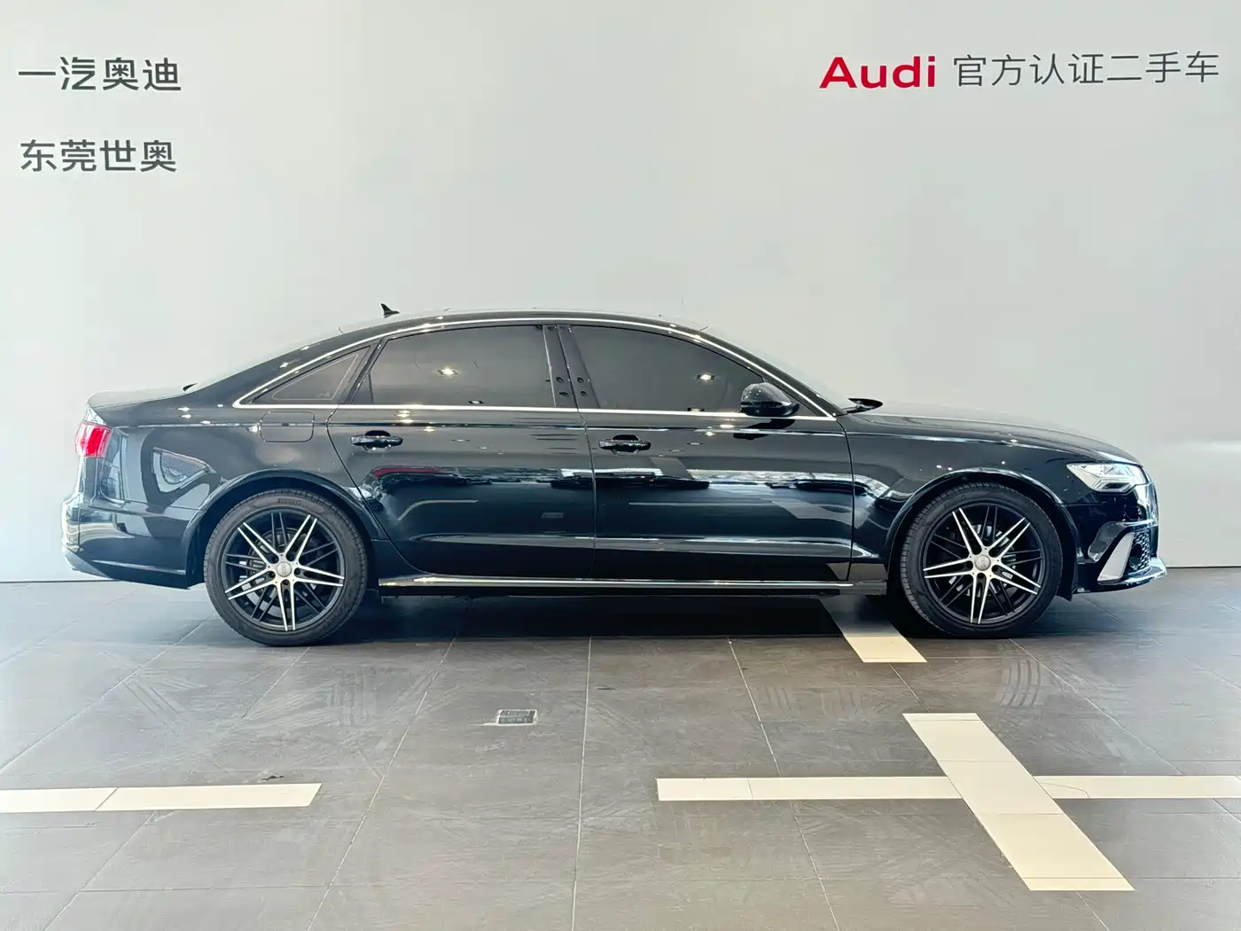 Audi A6L 2018 30th Anniversary 35 TFSI Fashion фото 3