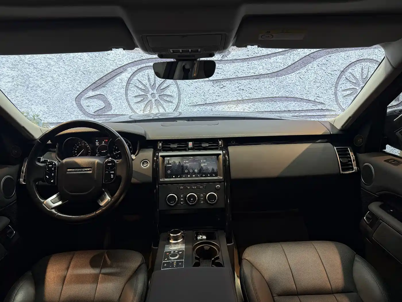 Land Rover Discovery 2019 2.0T SE фото 13