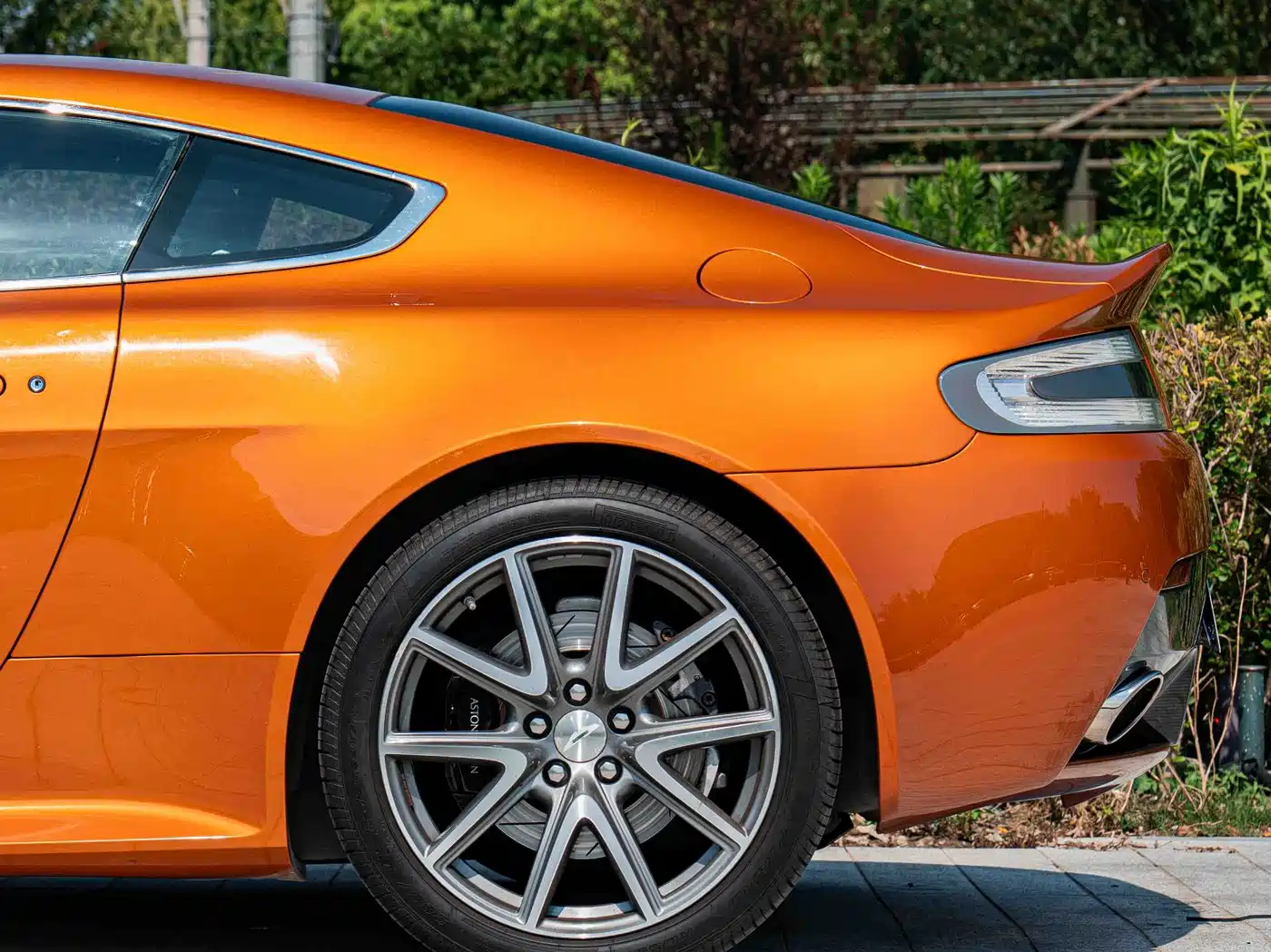 Aston Martin V8 Vantage 2014 2012 4.7L S Coupe