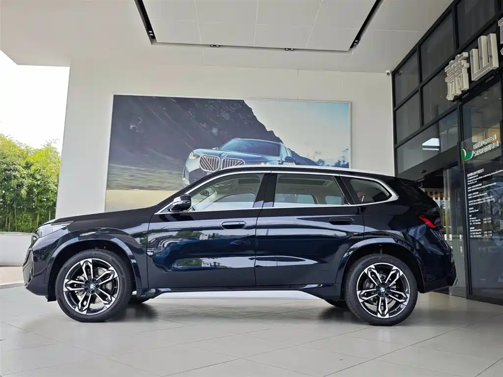 BMW X1 2026 Model Year sDrive25Li M Sport Package фото 2