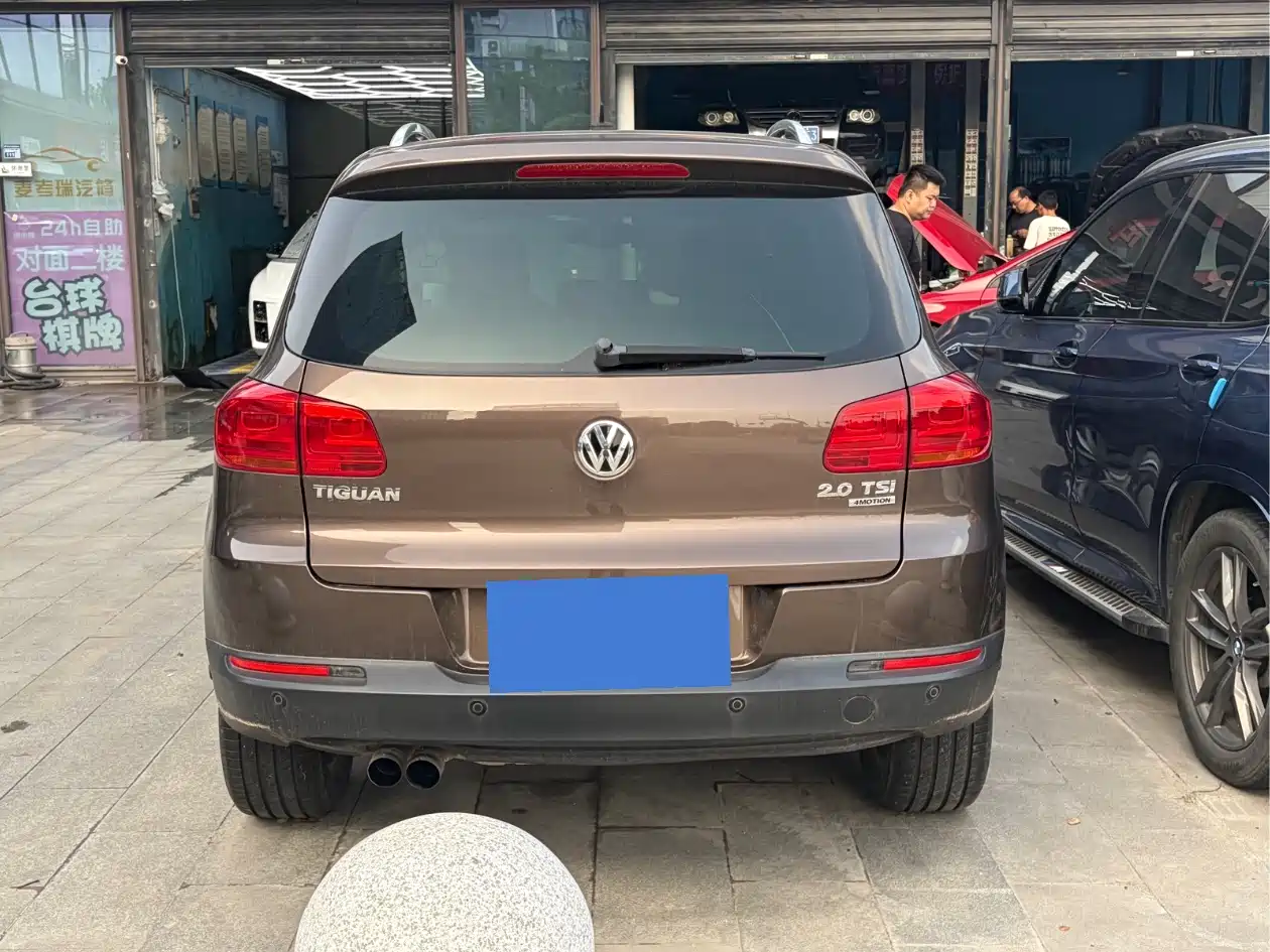 Volkswagen Tiguan 2012 2.0TSI Comfort фото 5