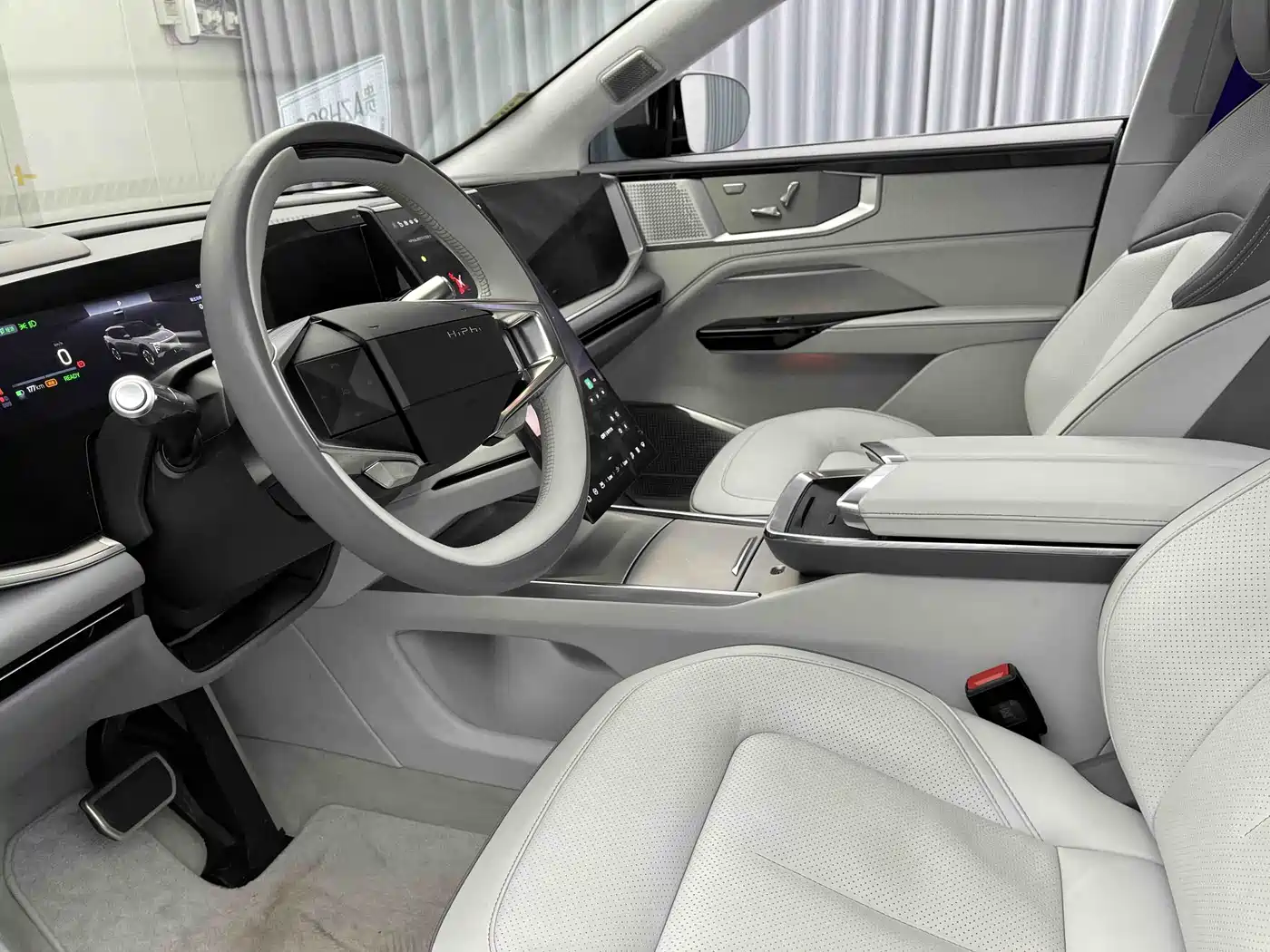 HiPhi GAO HE HIPHI Y