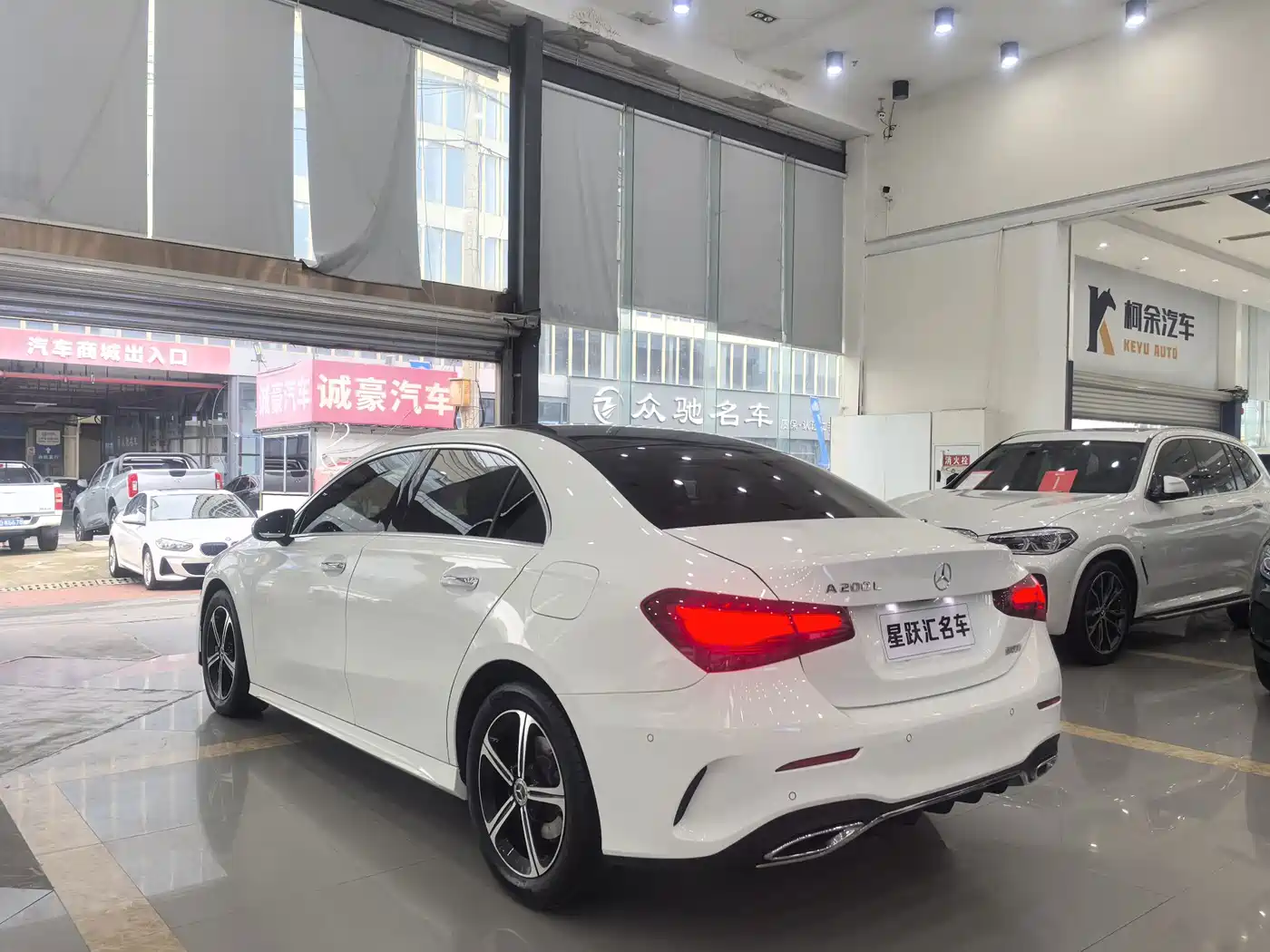 Фото 4 - Mercedes-Benz A-Class