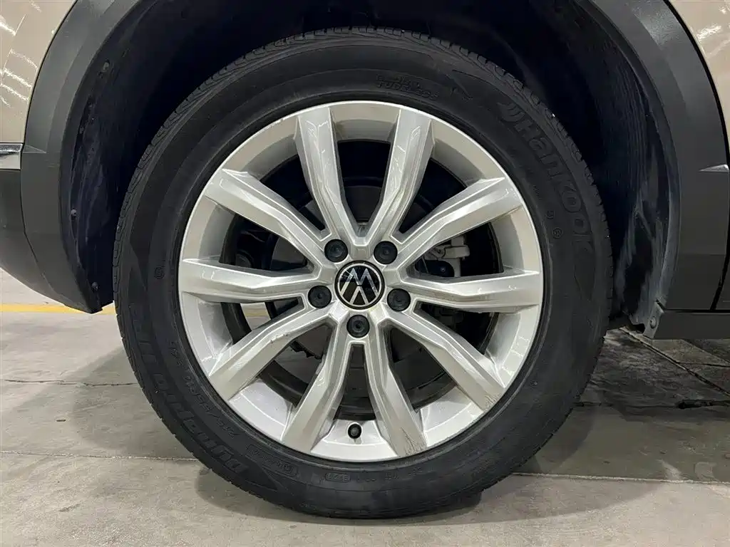 VOLKSWAGEN T ROC EXPLORING SONGS