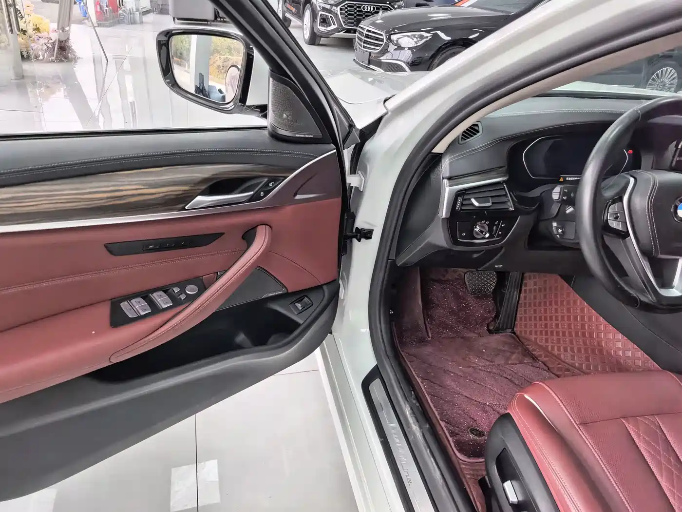 BMW 5 Series 2022 Model Second Facelift 530Li Leading Luxury Package фото 10