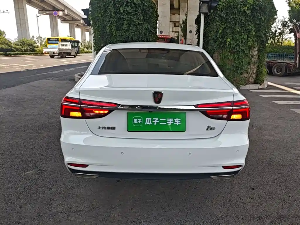 Roewe i6 2019 2020 PLUS 1.6L CVT 4G Connected Glory Flagship Edition