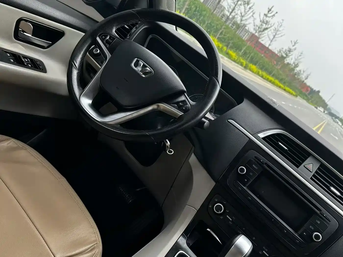 Huasong 7 2015 2015 2.0T Automatic Comfort
