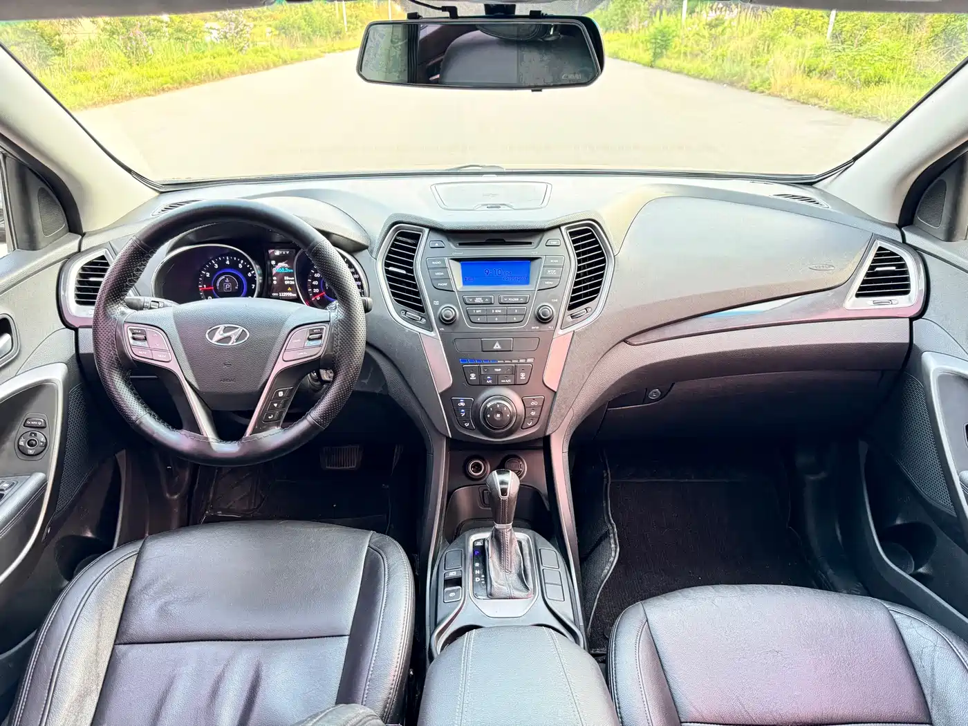 Hyundai Santa Fe 2013 Model 2.4L Automatic 2WD Smart фото 8