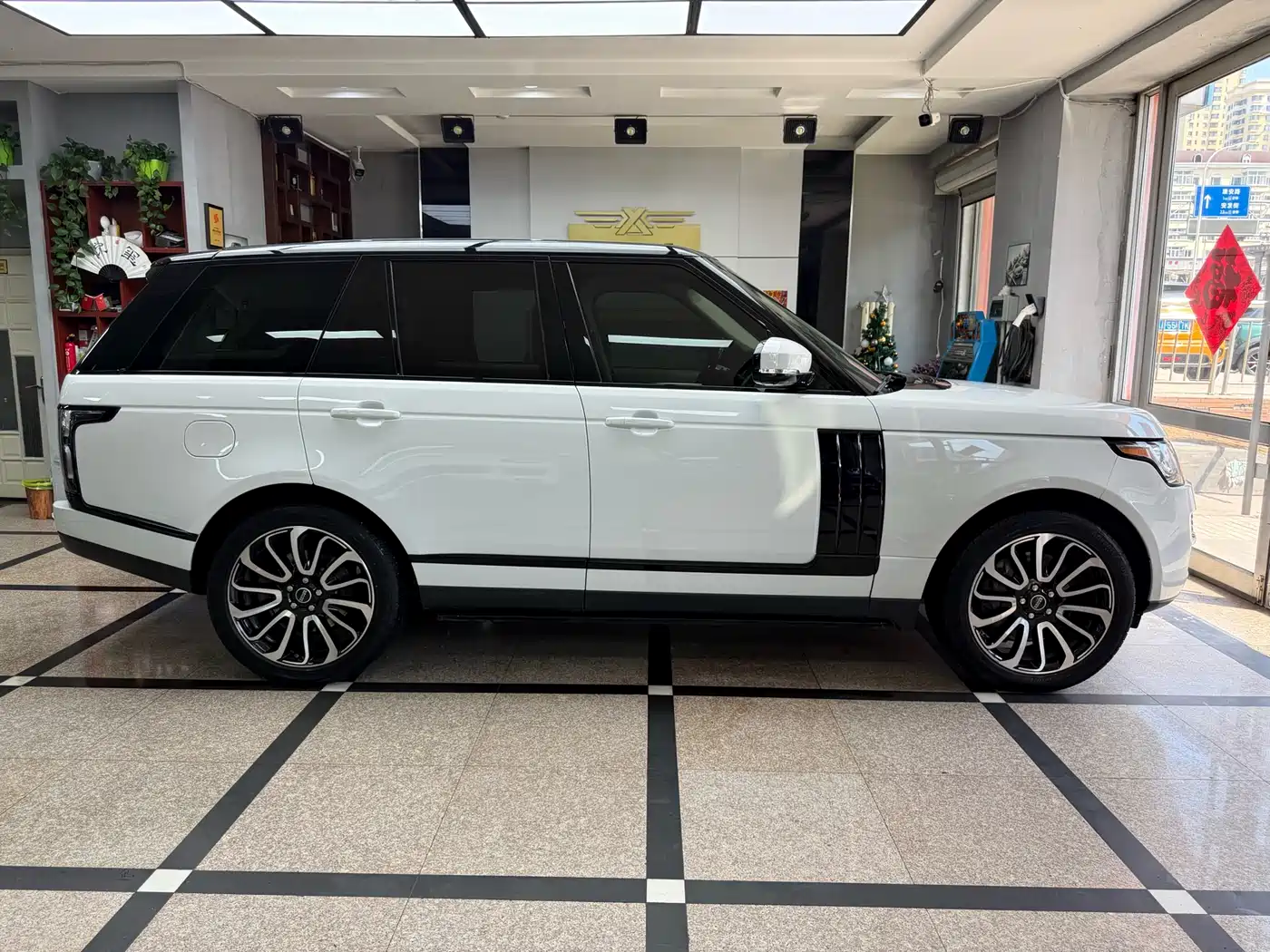 Land Rover Range Rover 2014 3.0 TDV6 Vogue фото 4