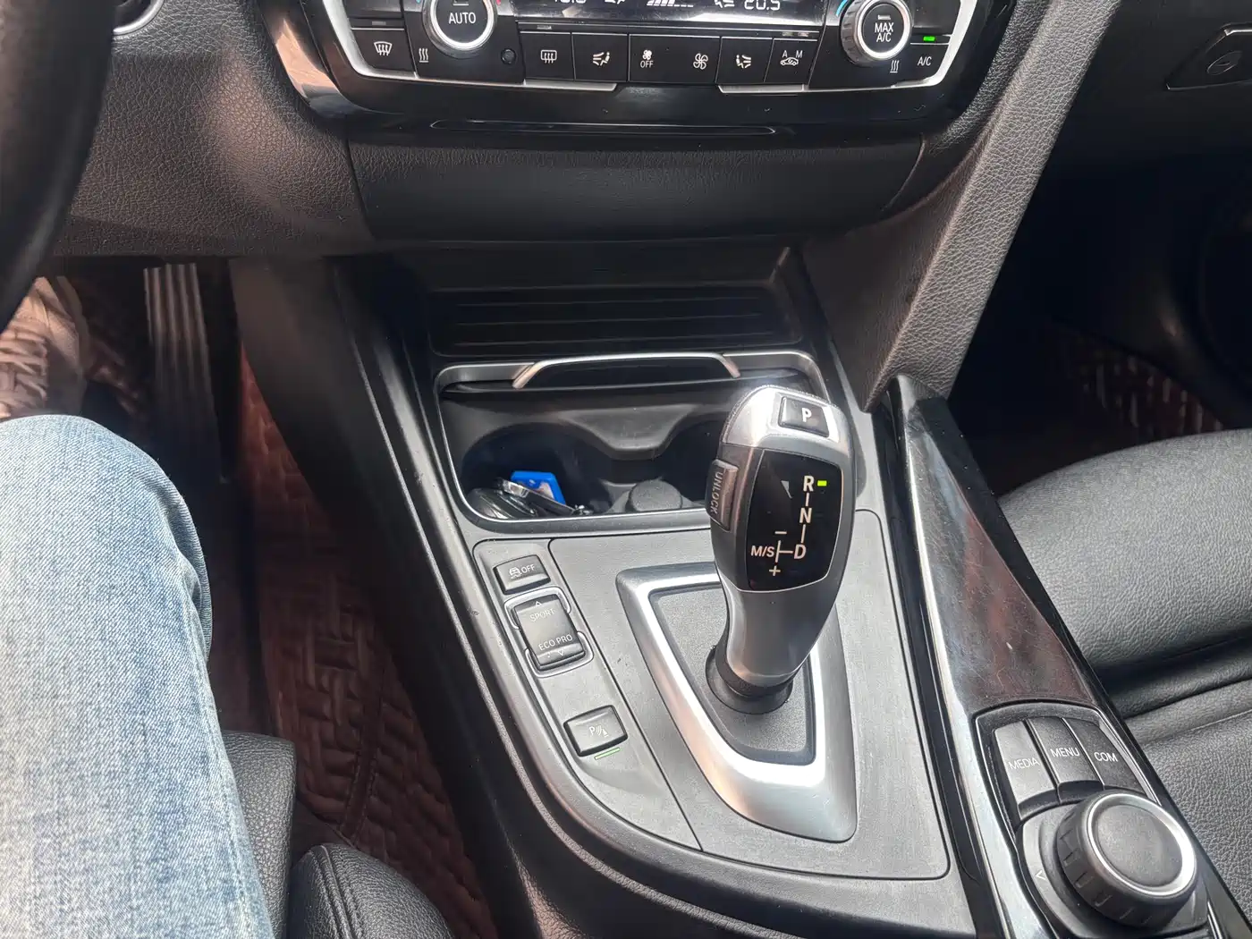 BMW 3 Series GT 2018 320i Fashion фото 8