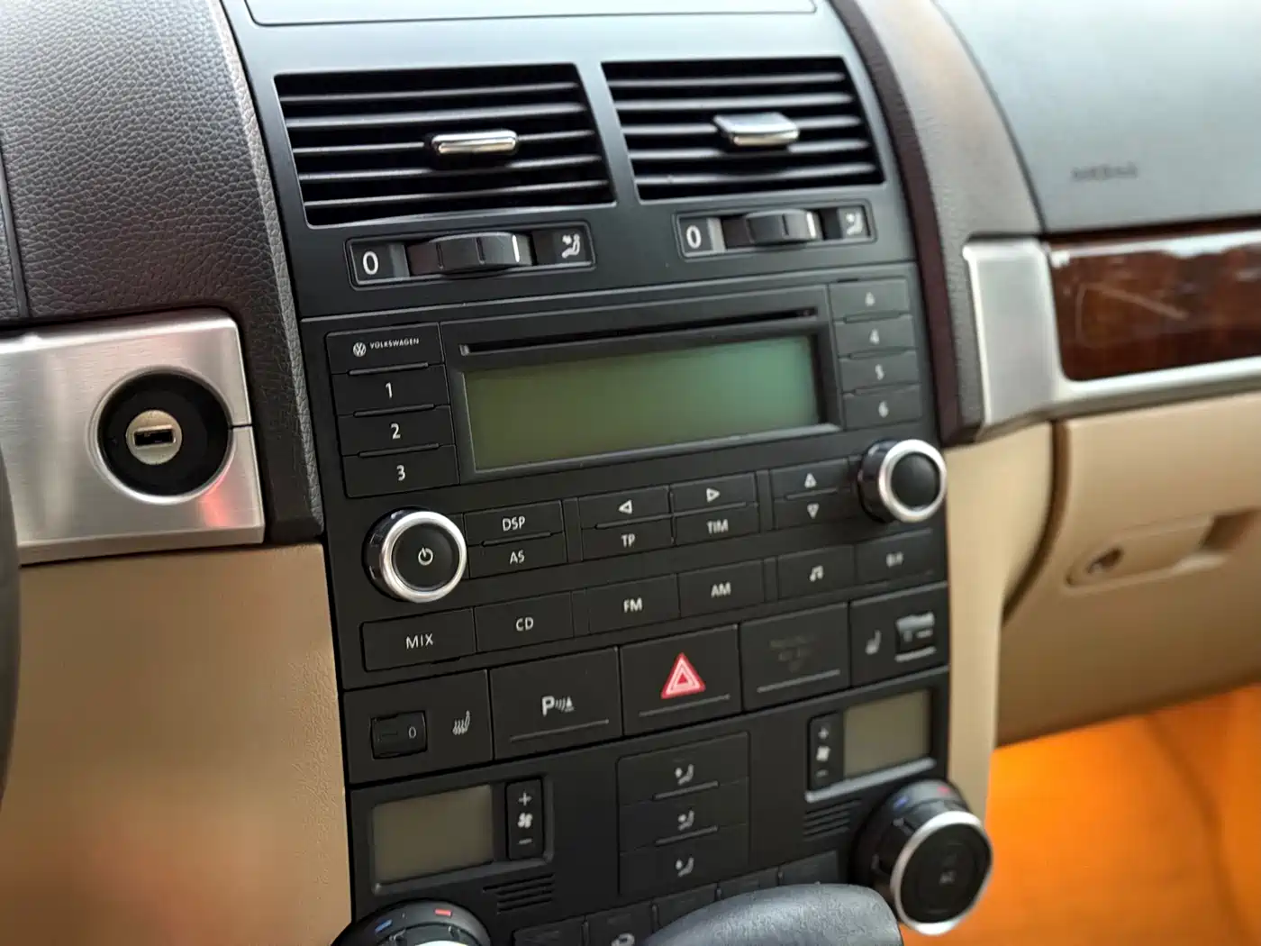 Volkswagen Touareg 2007 3.6L Standard Configuration фото 20