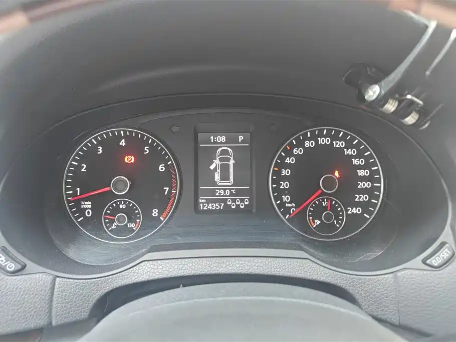 Volkswagen Sharan 2015 1.8TSI Comfort фото 14