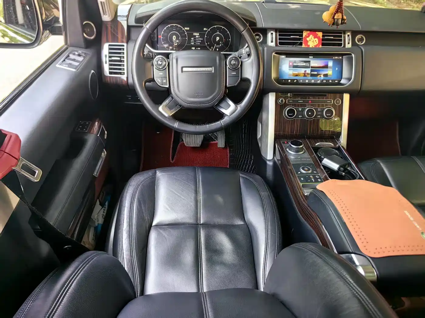 Land Rover Range Rover 2017 3.0 SC V6 Golden Age Edition фото 6