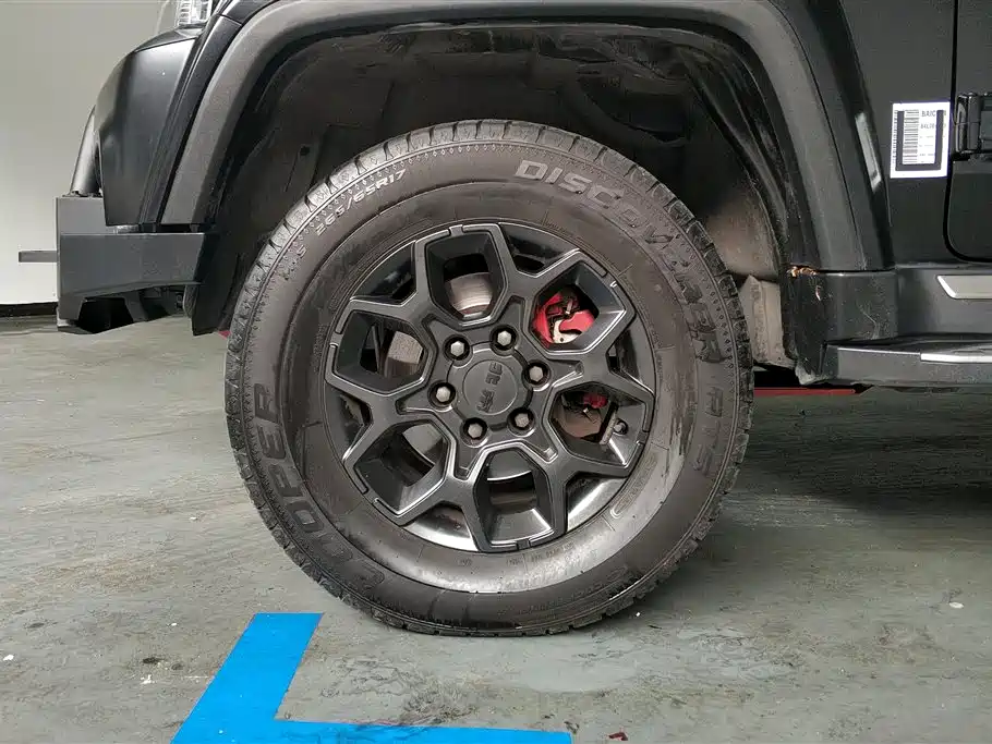 BAIC ORV Beijing Offroad BJ40 2024 2.0D Blade Hero Glory Edition фото 6
