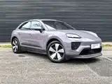 Фото 7 - Porsche Macan EV