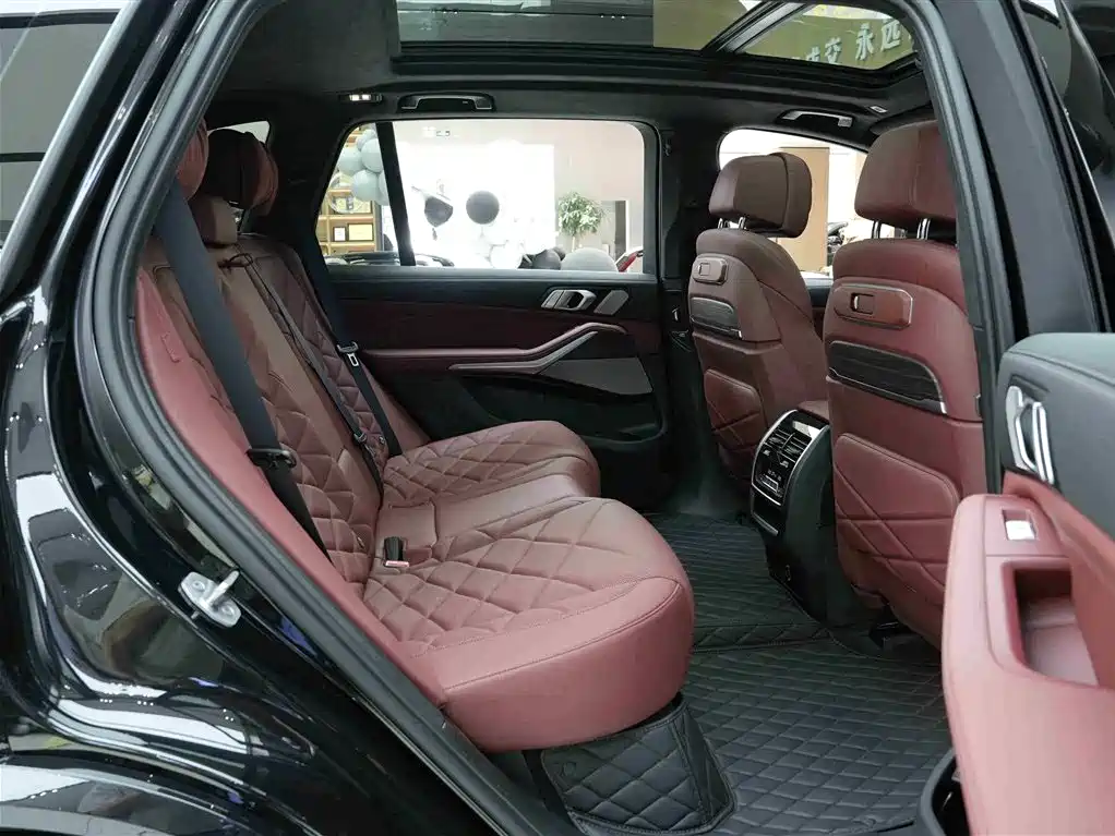 BMW X5 2023 xDrive 40Li M Sport Black Night Package фото 13