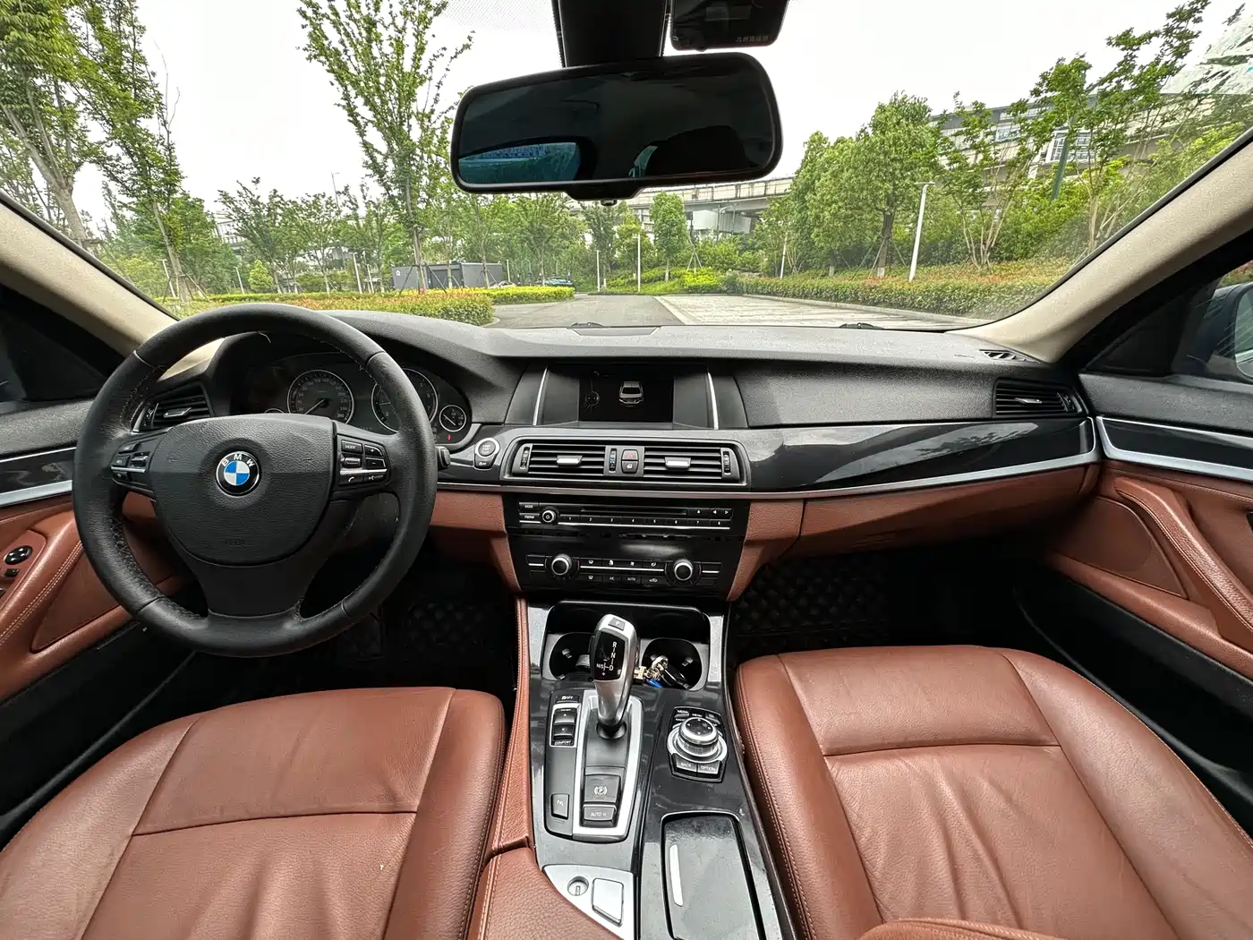 BMW 5 Series 2014 520Li Elegance фото 8