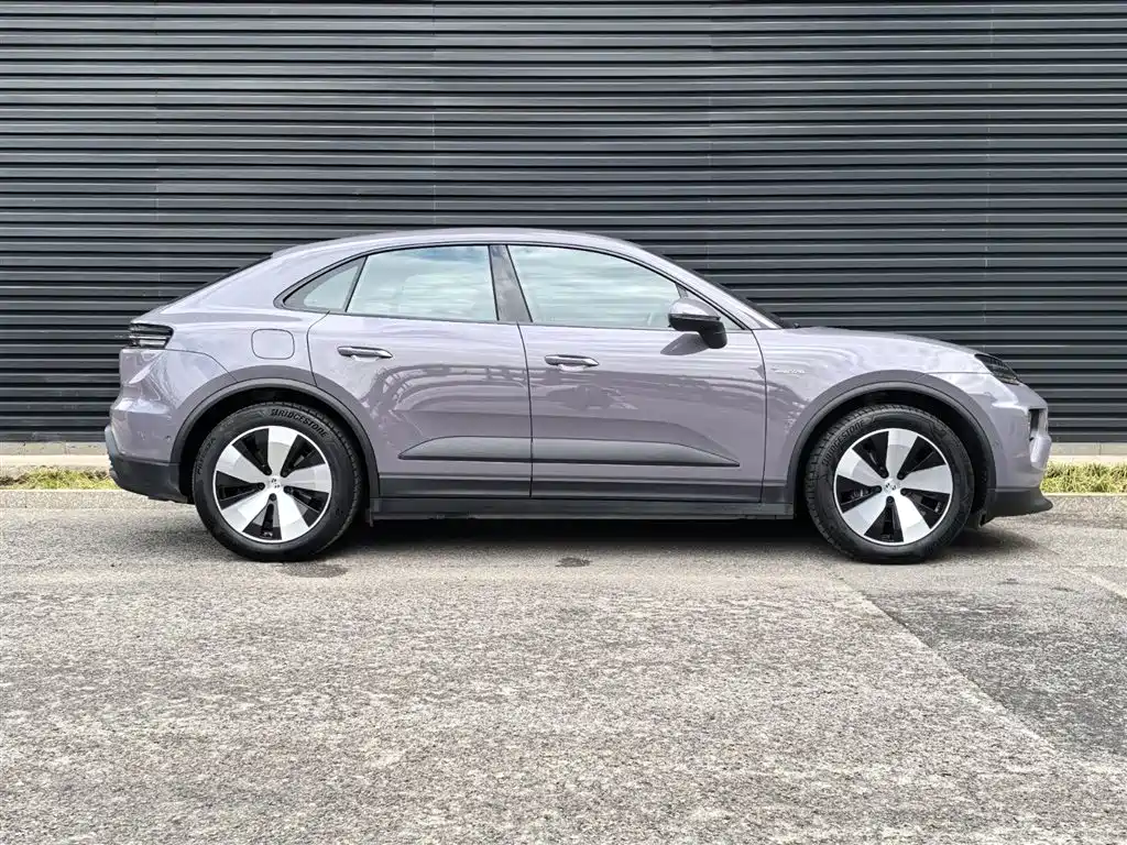 PORSCHE MACAN NEW ENERGY