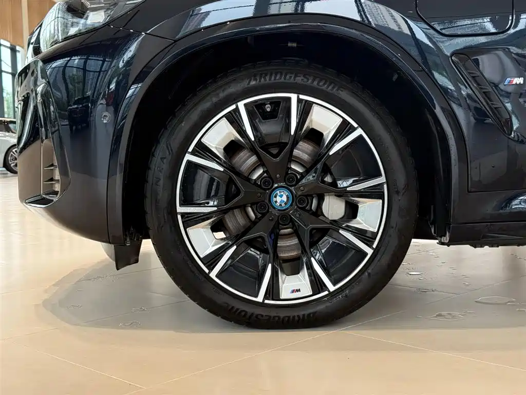 BMW iX3 2024 2023 Pioneer Type