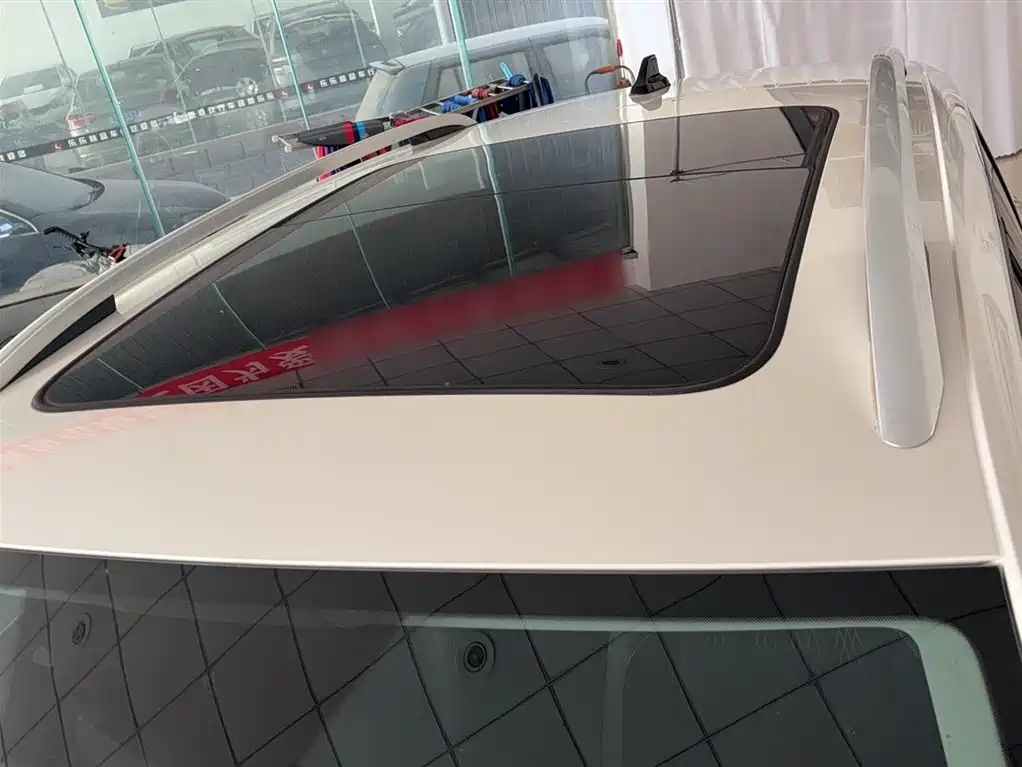VOLKSWAGEN TU KAI
