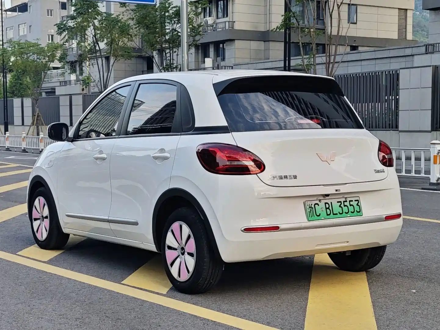 Photo 3 - Wuling Motors Wuling Bingo