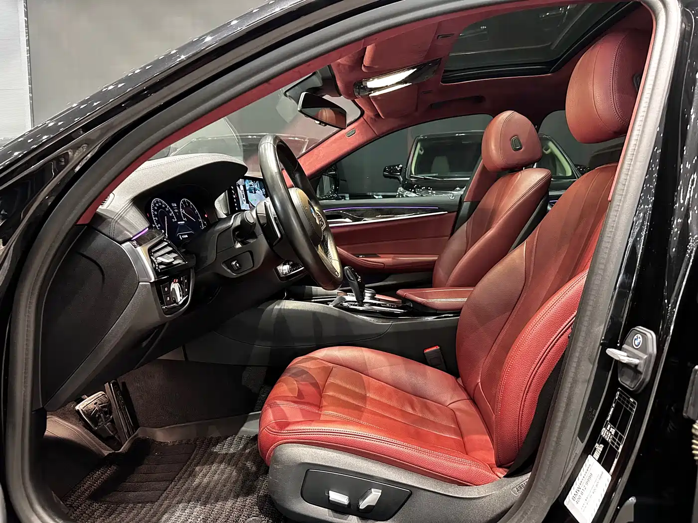 BMW 5 Series 2019 530Li Leading M Sport Package фото 4