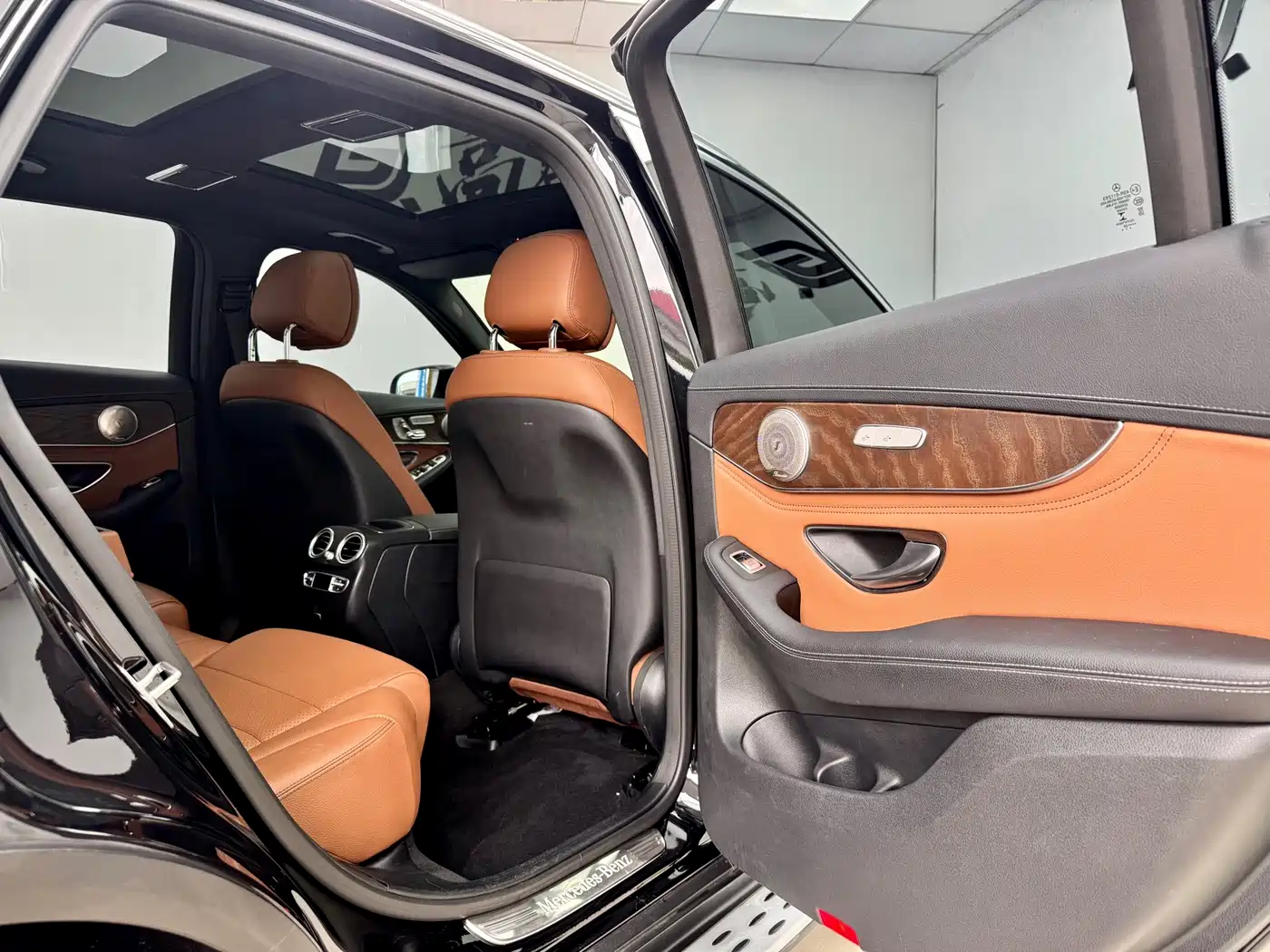 Mercedes-Benz GLC, миниатюра 11