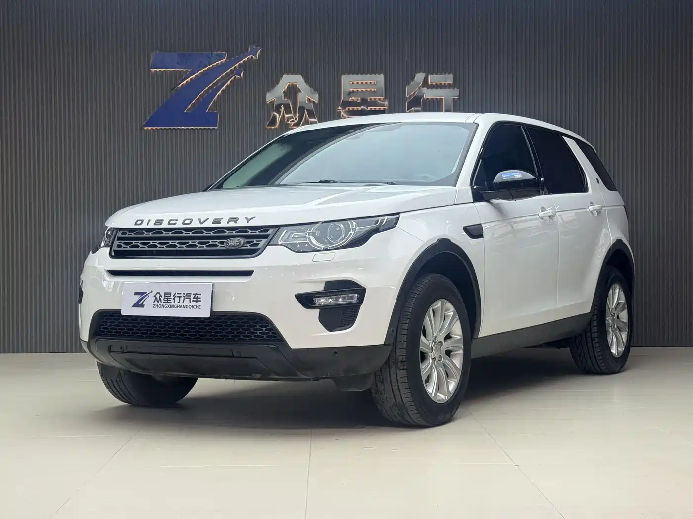 Land Rover Discovery Sport 2018 240PS PURE Edition